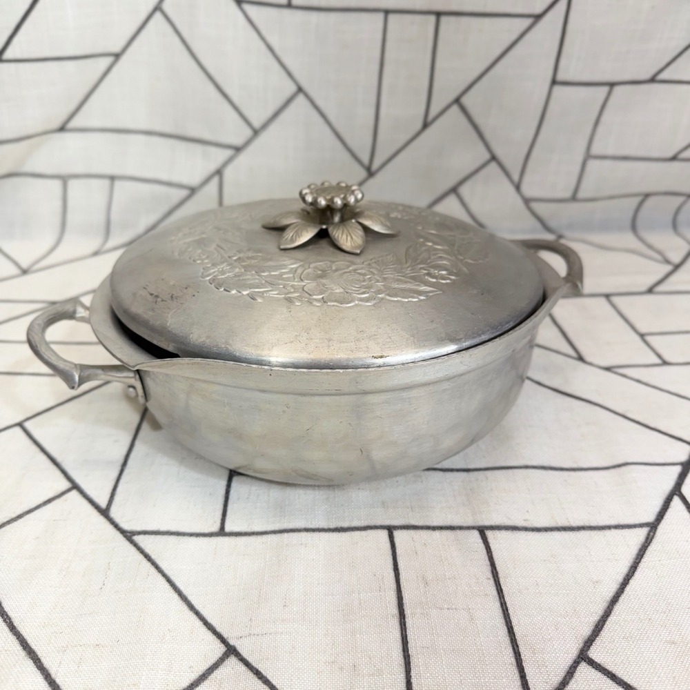 Everlast‎ Forged Aluminum Casserole Dish Silver Floral Embossed Mid Century